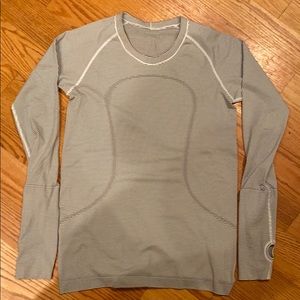 Lululemon metal vent tech long sleeve shirt size 8